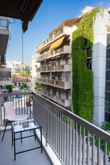 Homey Renovated 1 Bedroom Apartment In Kesariani Athen Exterior foto